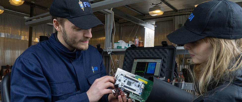 Forskare med utrutstning